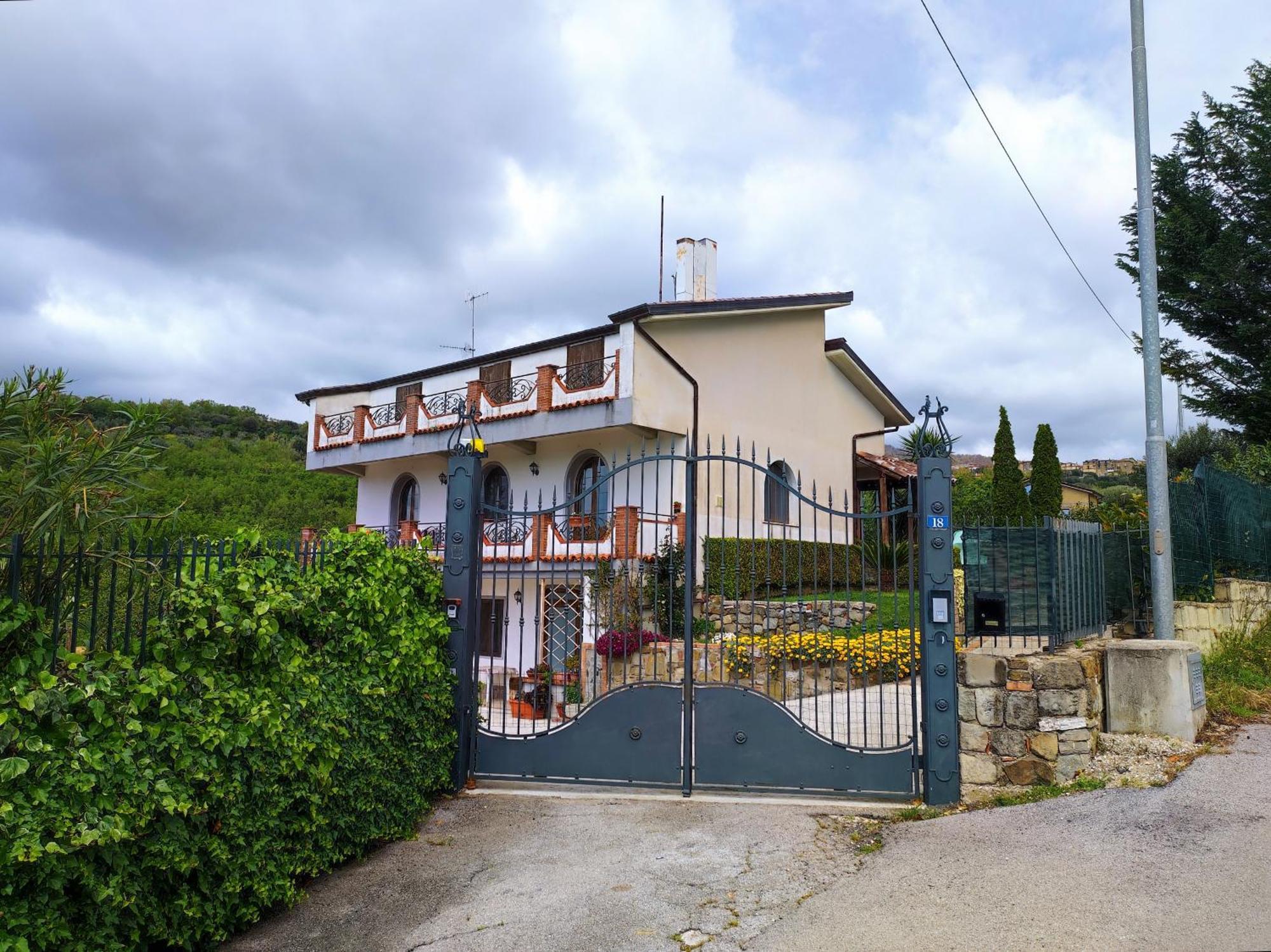 Ruggiero "Casa Vacanze" Валло-делла-Лукания Экстерьер фото
